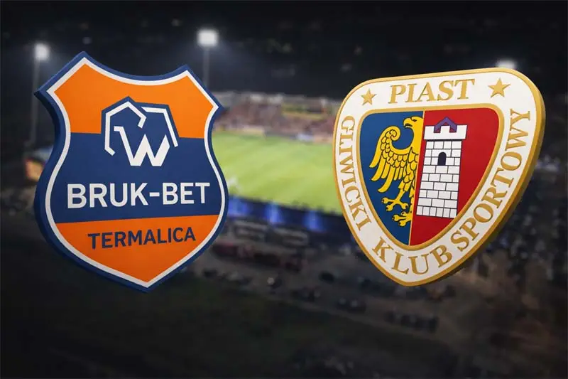 Grafika zapowiadająca mecz Bruk-Bet Termalica – Piast Gliwice. Po lewej stronie znajduje się logo Termaliki, po prawej logo Piasta, oba z lekkim efektem 3D i skierowane ku środkowi. W tle widać rozmyty, lekko przyciemniony stadion Termalici nocą.